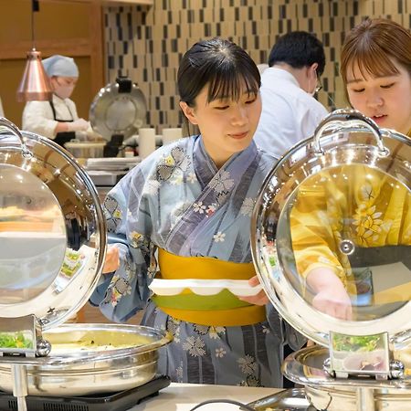 Senkeien Tsukioka Hotel Kaminoyama Eksteriør billede