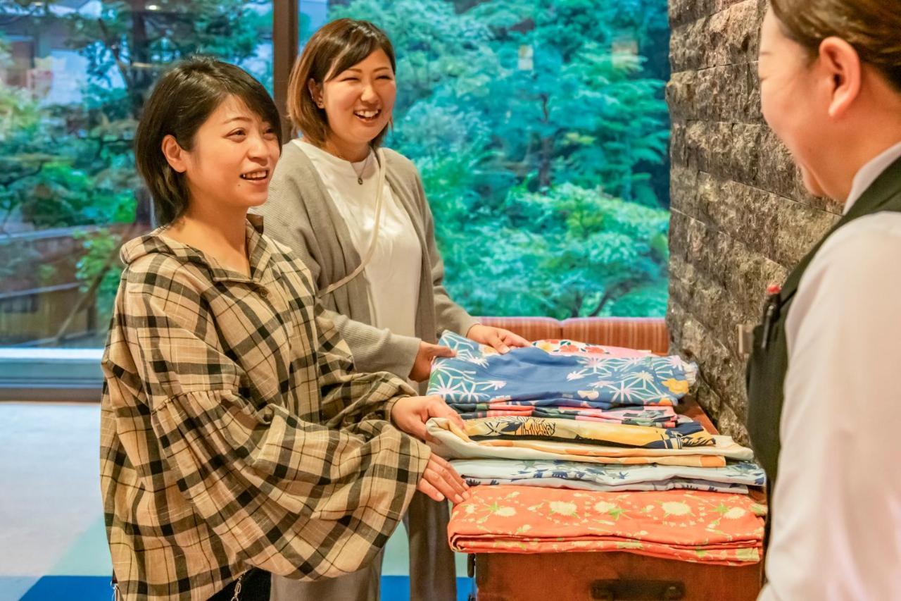 Senkeien Tsukioka Hotel Kaminoyama Eksteriør billede
