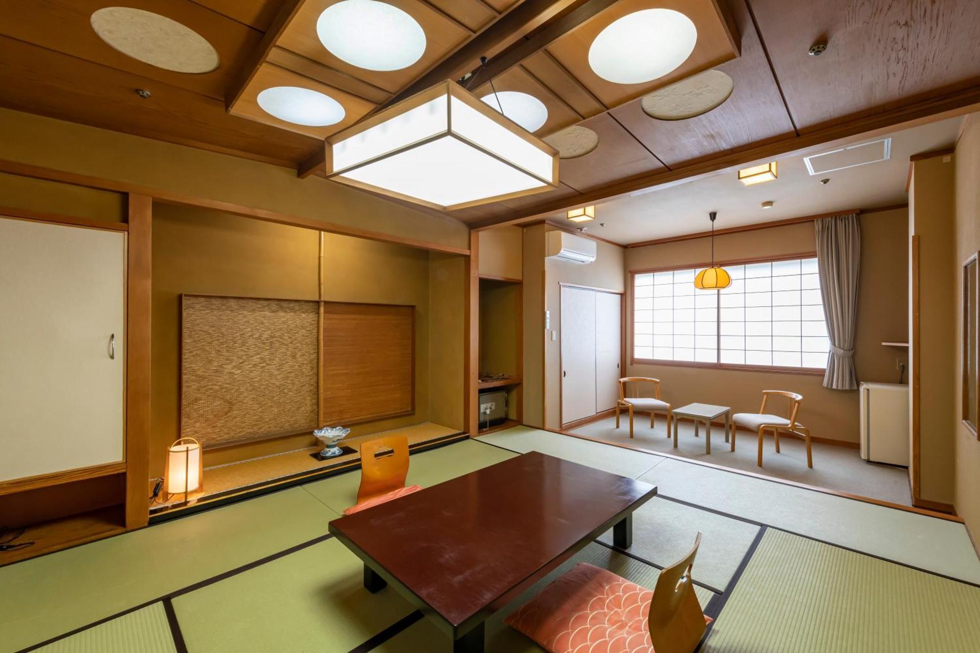 Senkeien Tsukioka Hotel Kaminoyama Eksteriør billede