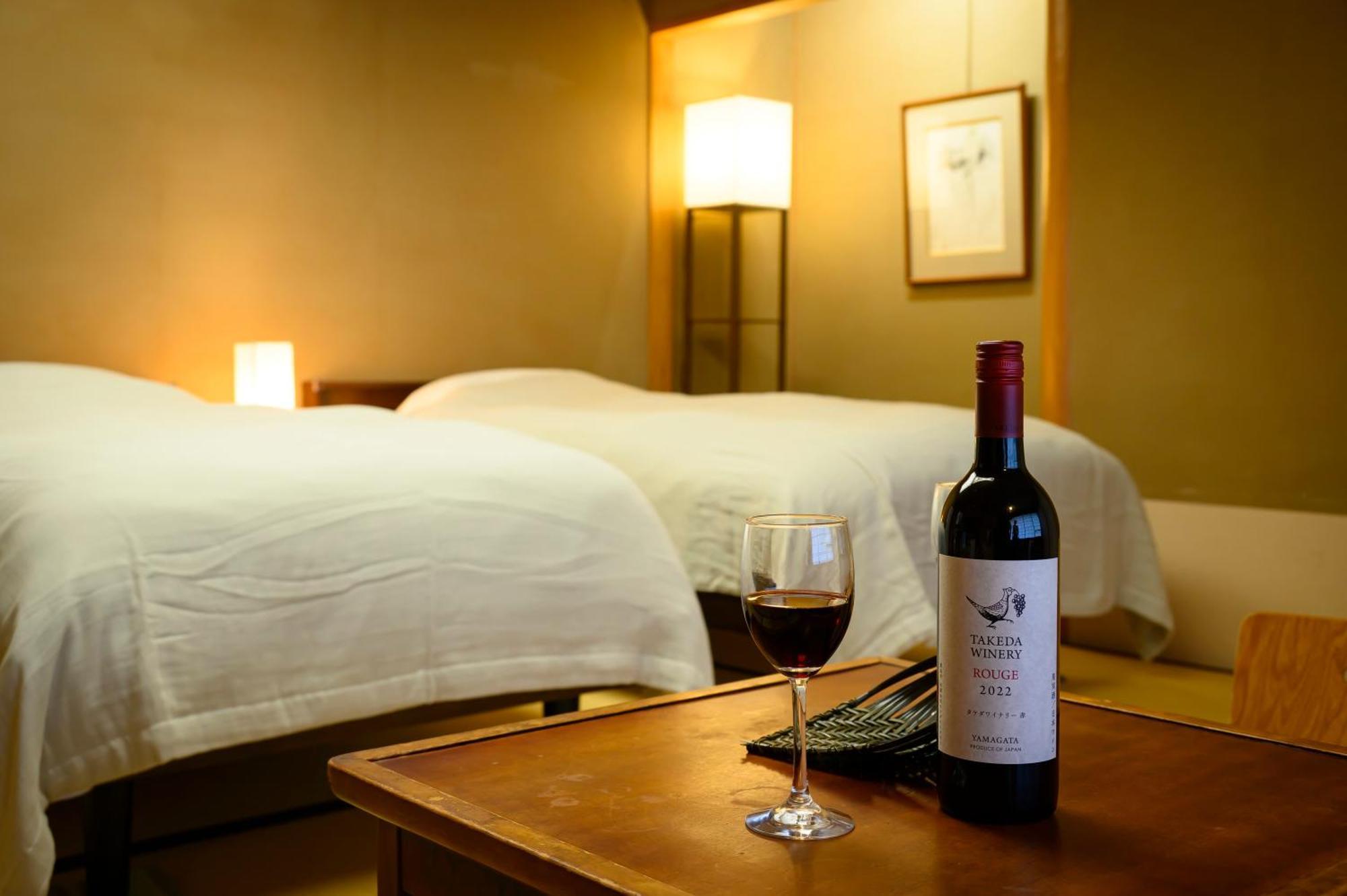 Senkeien Tsukioka Hotel Kaminoyama Eksteriør billede