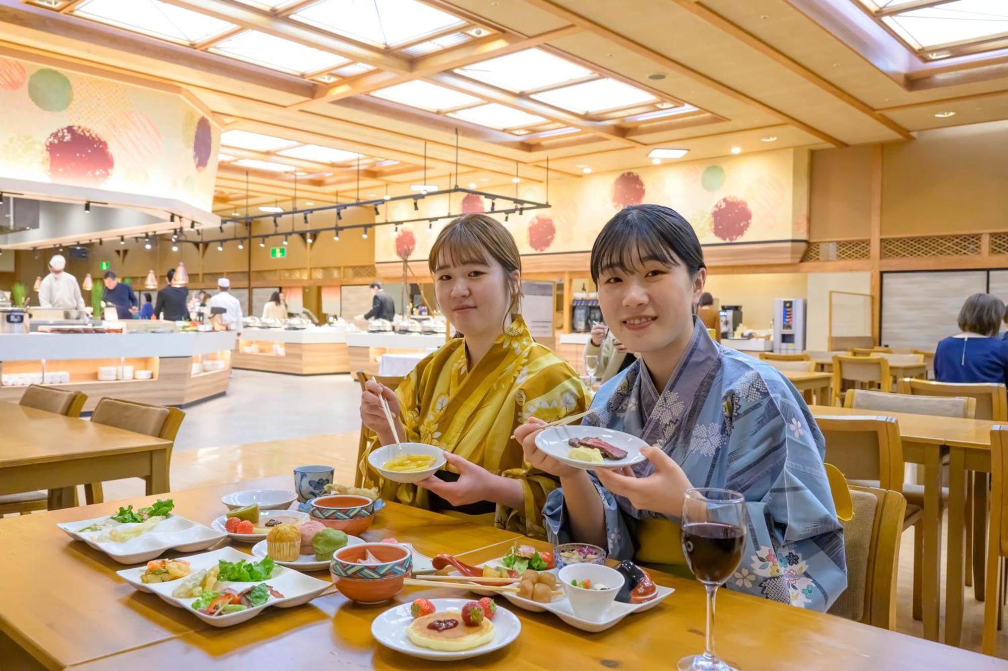 Senkeien Tsukioka Hotel Kaminoyama Eksteriør billede