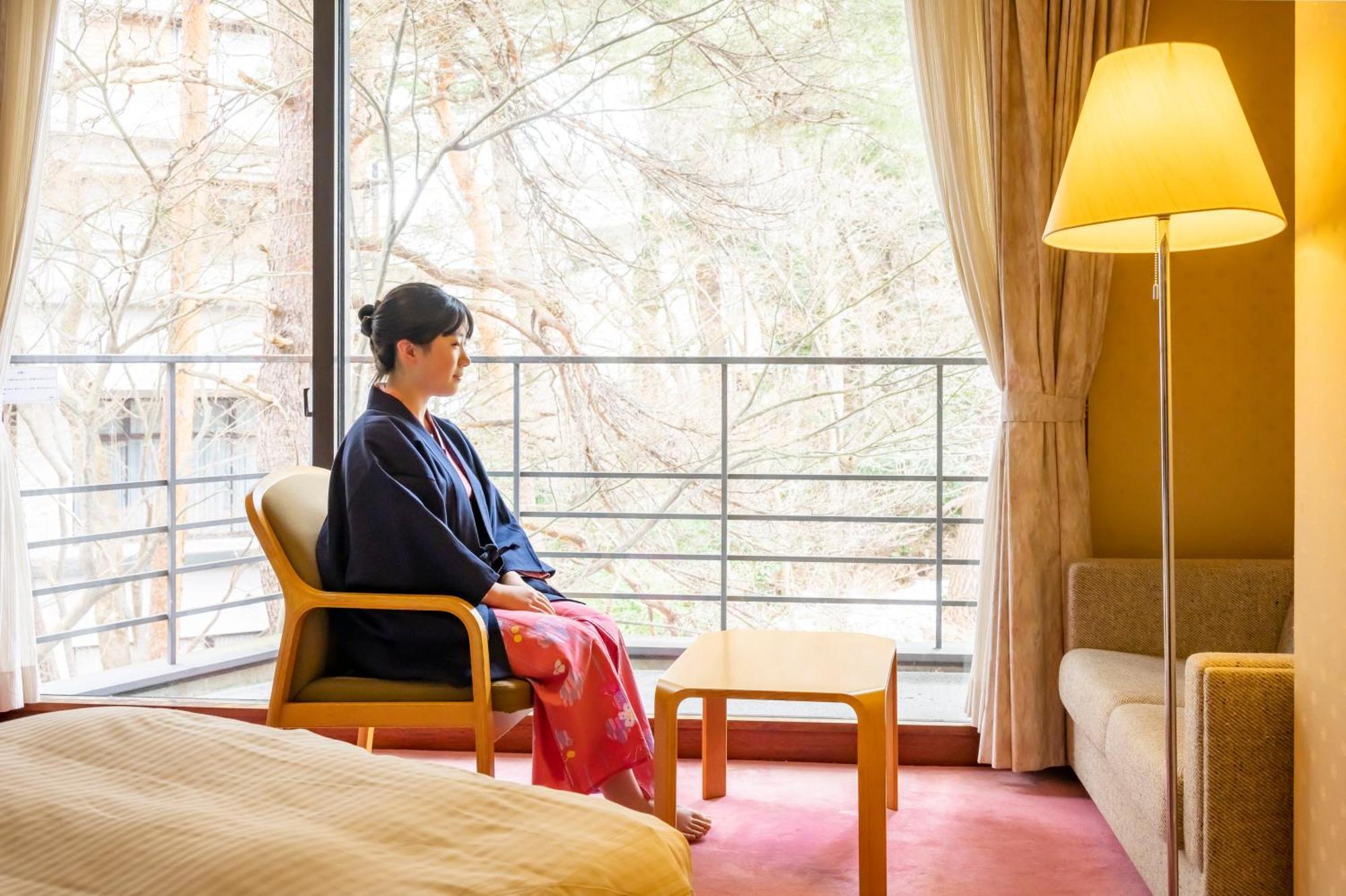 Senkeien Tsukioka Hotel Kaminoyama Eksteriør billede